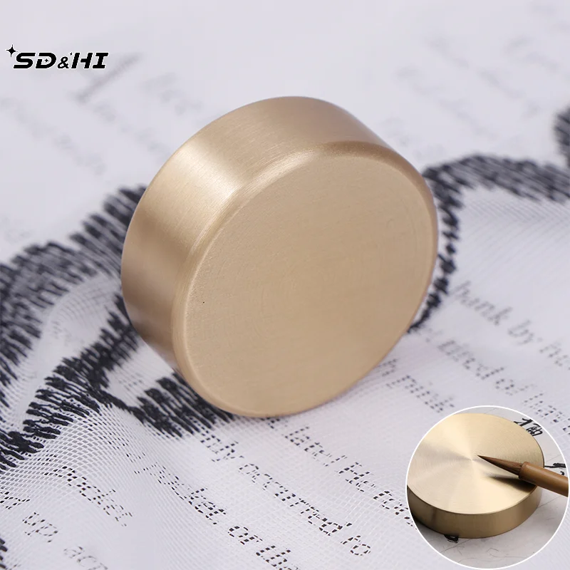 

1PCS 4cm Chinese Calligraphy Paperweight Round Shape Solid Brass Paper Weight Pressing Prop For Chinese Painting Art Supplies