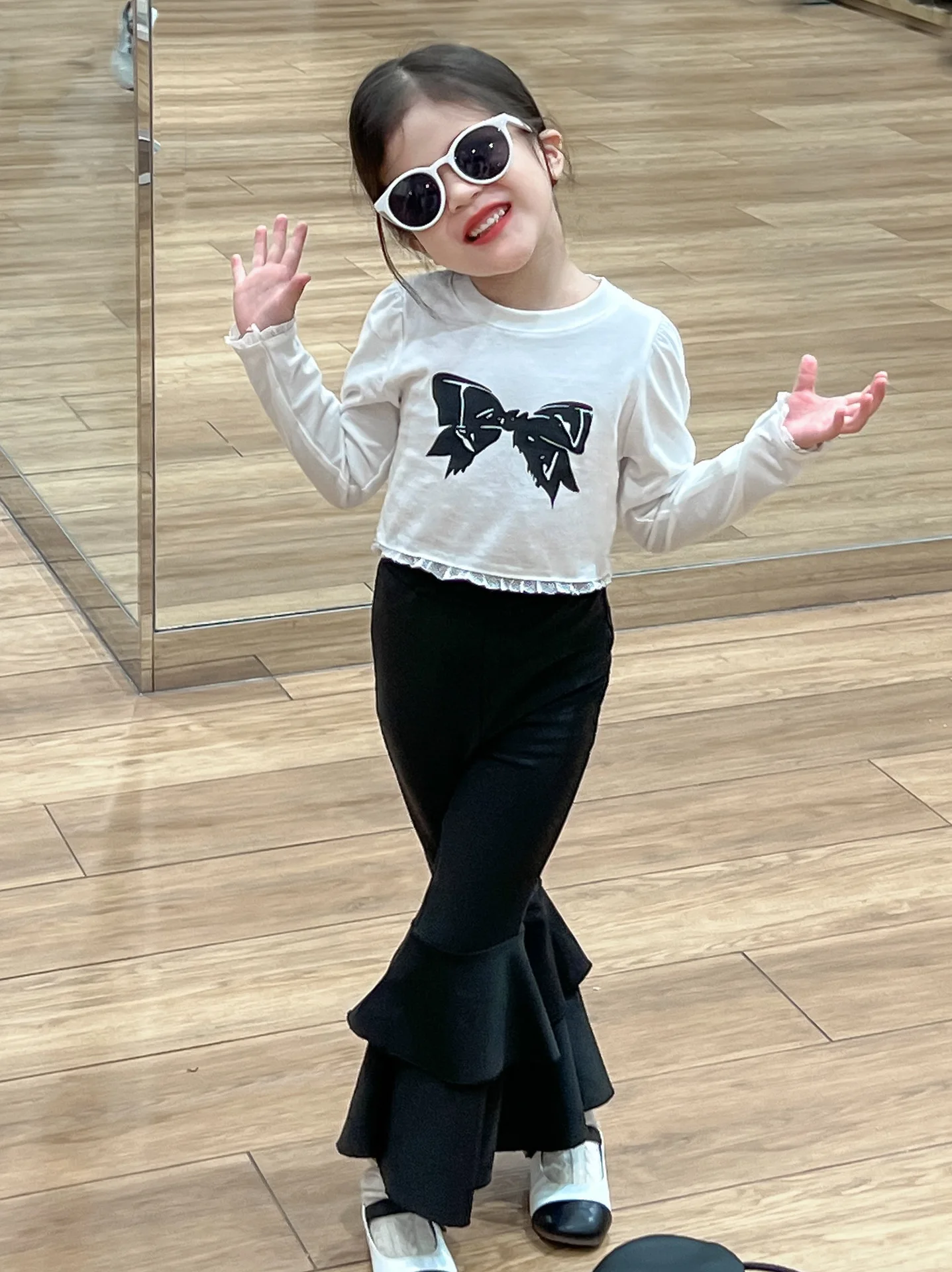 Korean Children's Clothing Girls' Autumn Sweet and Cool Lace Bow Short T-shirt Slim Double-layer Horn Trousers