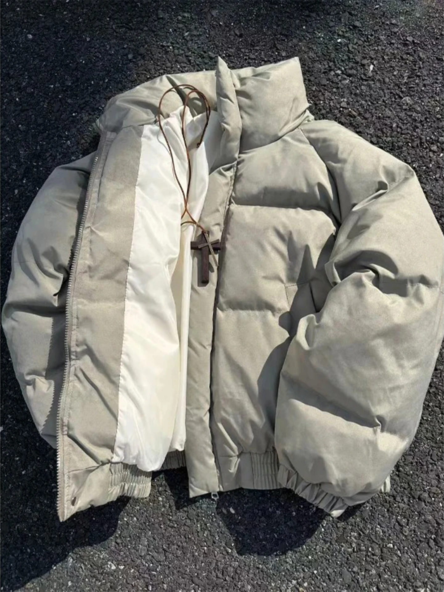 

American Sle Matte Dyed down Cotton Jaet Men's Thiened Warm ort Collar Cotton Coat Youth Faion Winter Outerwear