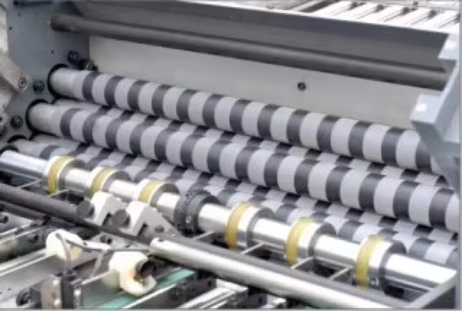 Automatic Combined Paper Brochure Folding Machine with Mechanical Control Knife Paper Folder 150 M/min 2070*1630*1470mm