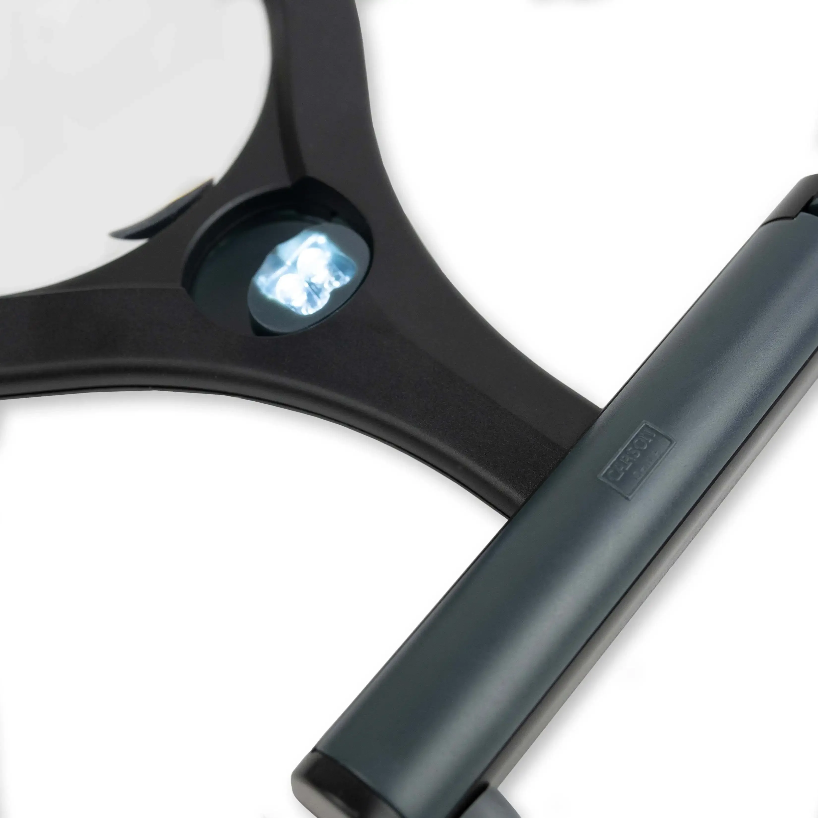 Lupa com luz, lupa viva-voz 2x com lente de ponto 4x e cabo de pescoço, evita a fadiga ocular.