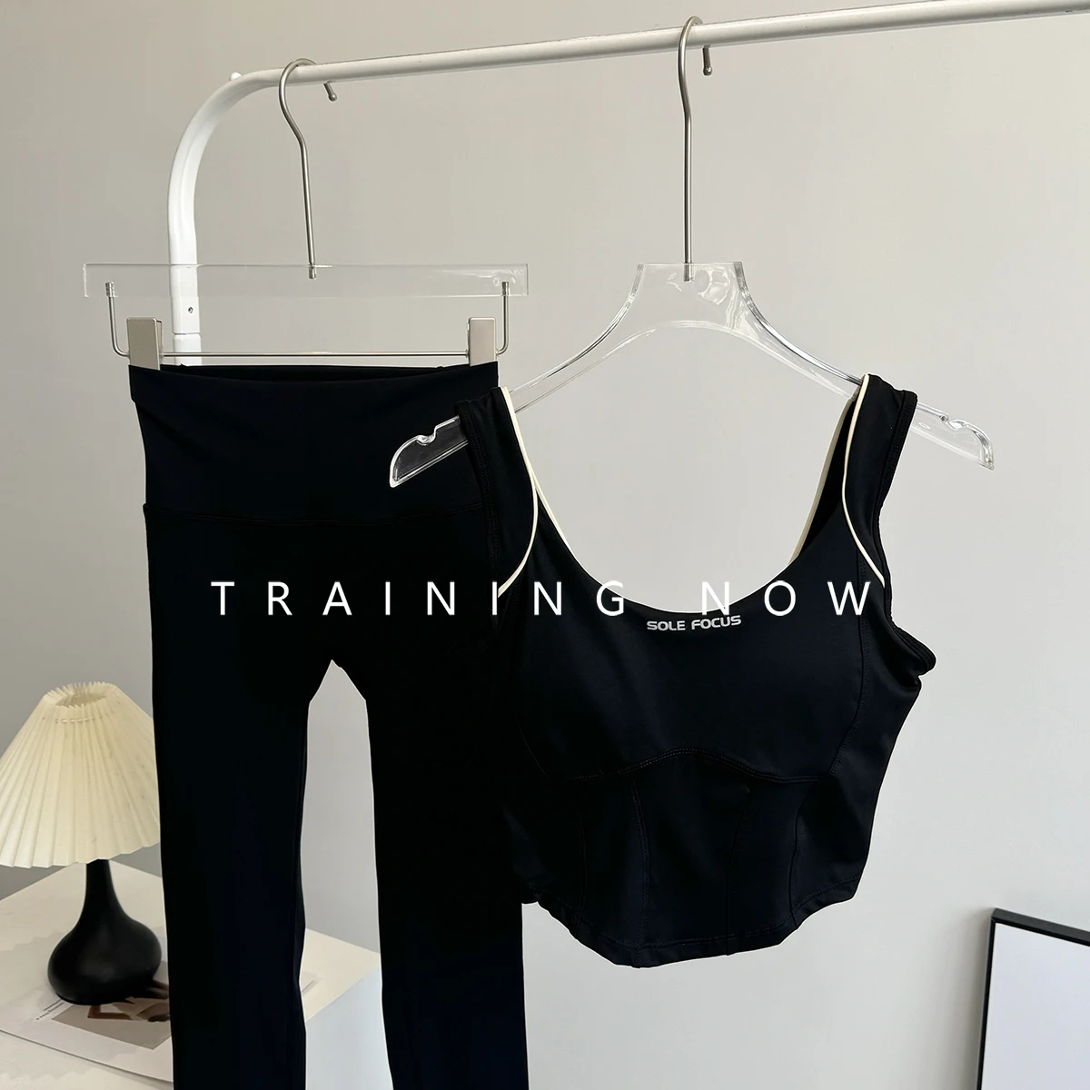 

Женский костюм для йоги летом 2023 года, новый высококачественный профессиональный утренний жилет для бега, спортивный велосипедный костюм