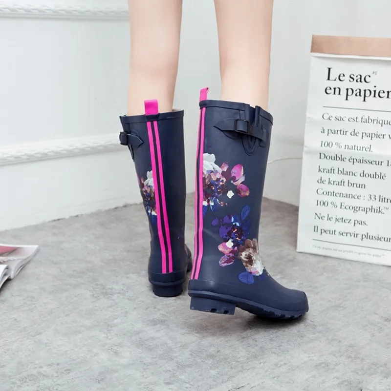 Rouroliu Women Fashion Navy Blue Floral Buckle Rainboots Waterproof Water Shoes Comfortable Non-Slip Tall Rain Boots Woman RB73