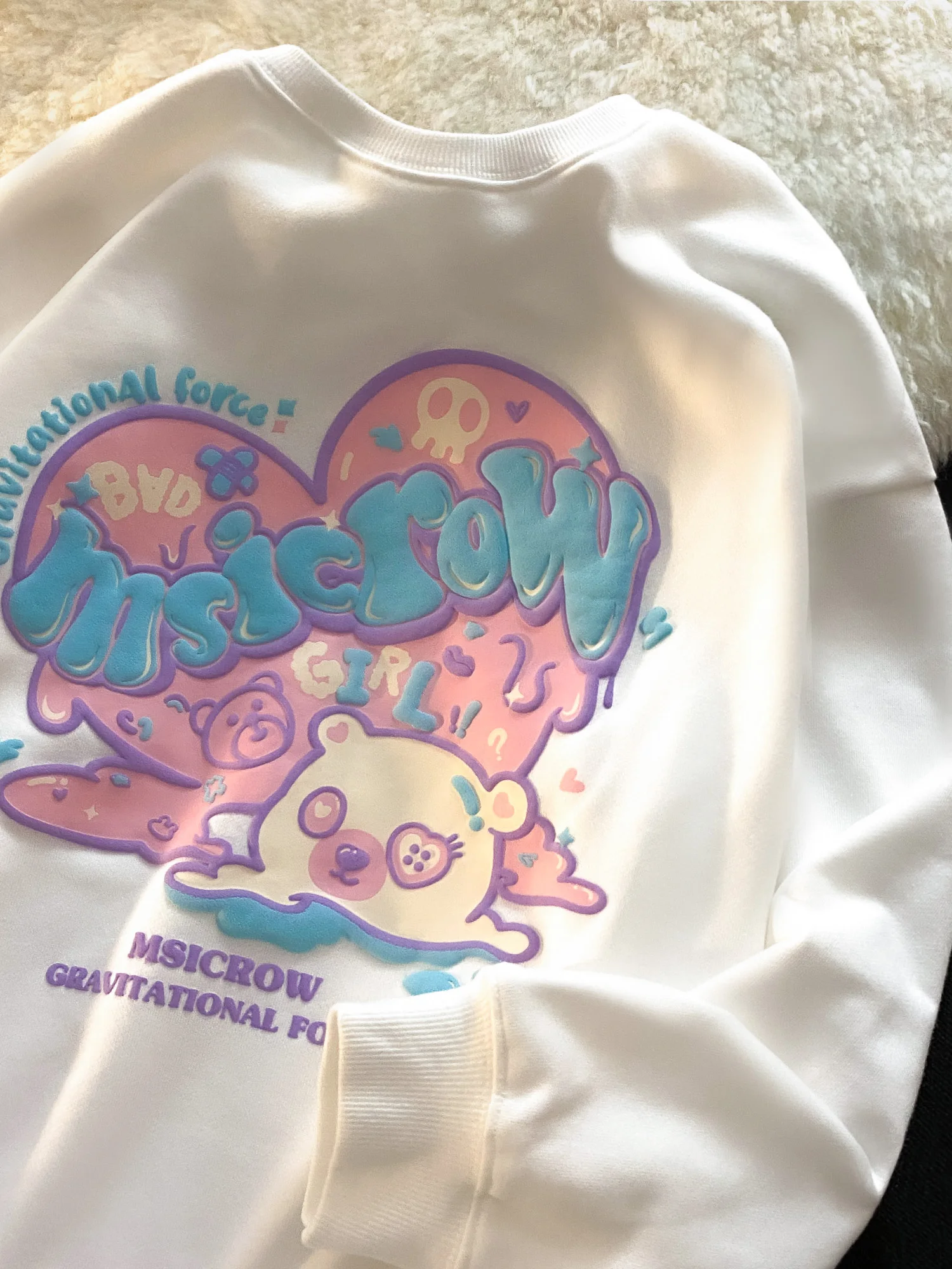 

Утепленная белая толстовка большого размера для женщин, осенняя флисовая кофта в корейском стиле, модная свободная модель больших размеров с принтом, с длинными рукавами