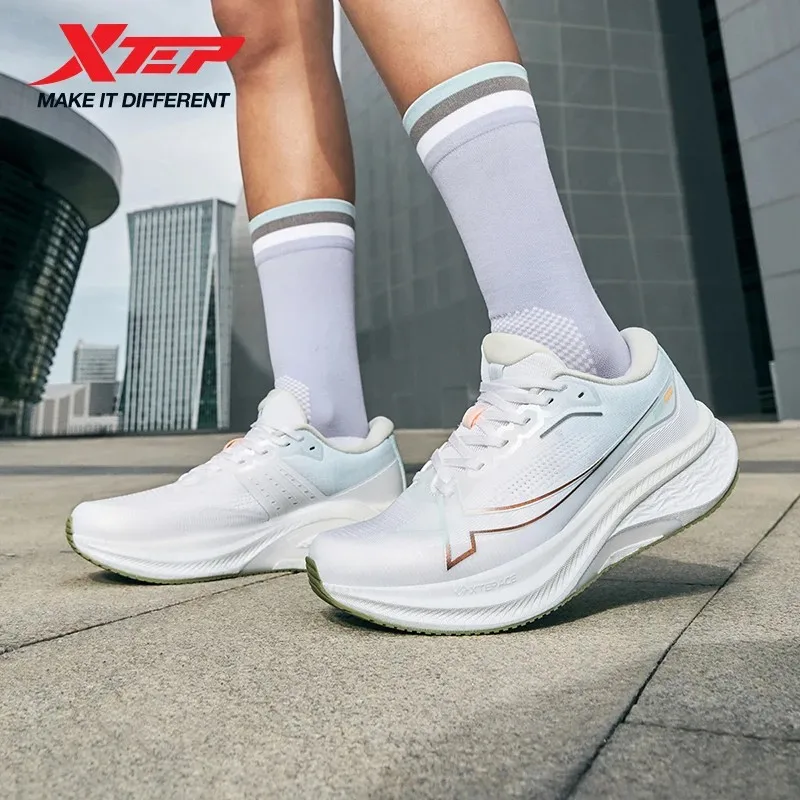 

Xtep 2000 км Plus кроссовки 229, весенние дышащие противоскользящие износостойкие тренировочные кроссовки для женщин 875318110009