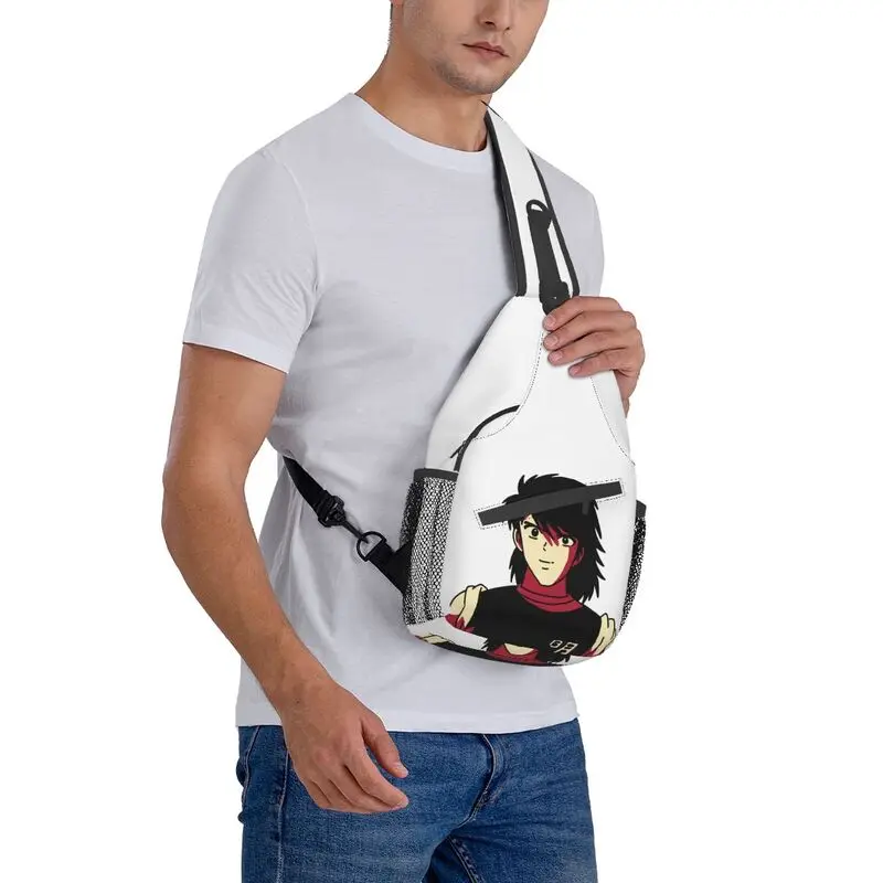 Mochila de sling crossbody capitão Tsubasa, bolsa de ombro masculina de futebol anime Hyuga Kojiro, bolsa de peito para viagem mochila de caminhada