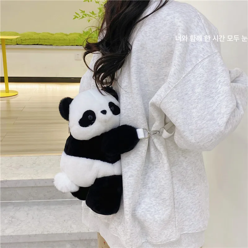 2024 New Fashion Panda Backpack Fresh Sweet Cute Cartoon Plush Toy Bag Symulacja plecaka z poduszką