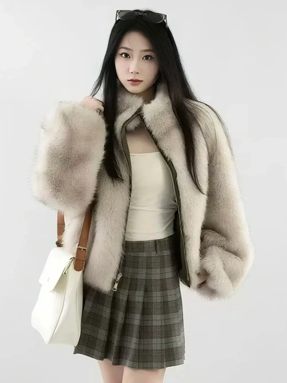 

Зимняя модная новая женская меховая куртка, свободная двусторонняя куртка из искусственного меха для поездок на работу