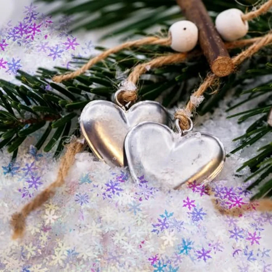 2000pcs 50g Christmas Snowflakes Confetti DecorationsIridescent Snowflake Table Confetti Glitter Snowflake Sequins for Winter W