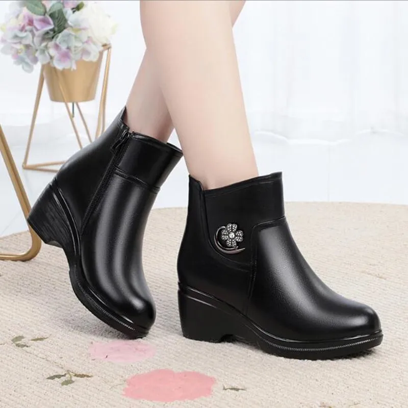 AIYUQI 2025 Winter Boots Women Genuine Leather Big Size Mother Wedge Boot Black Platform Boots Thick Wool Ankle Boots Women