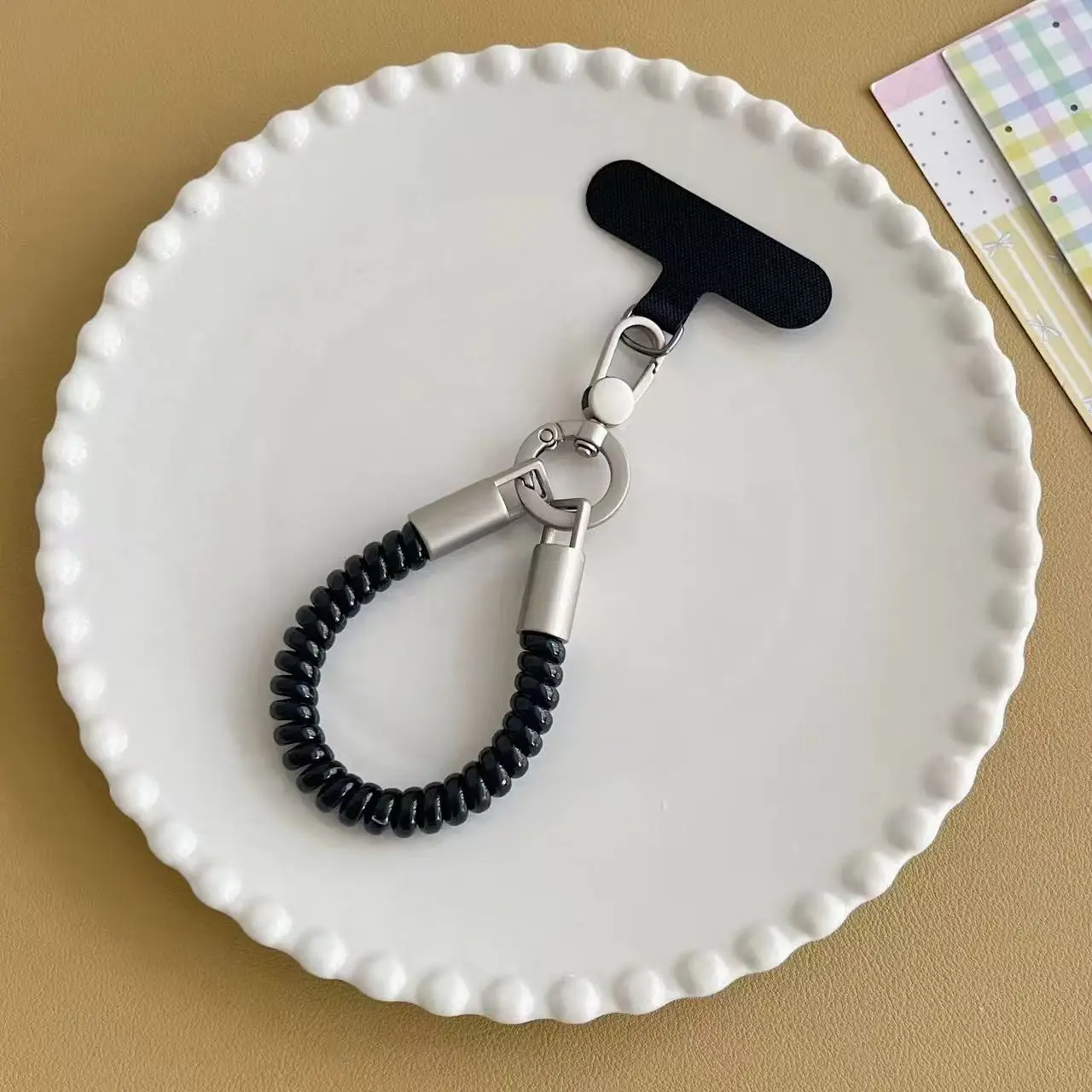 Tragbarer TPU-Handy-Handgelenkriemen, Spiralförmiges Telefonkabel, Abnehmbarer Metallverschluss, Handyhüllen-Charm-Riemen, Anti-Verlust-Handy-Handgelenkskette – Detail 14