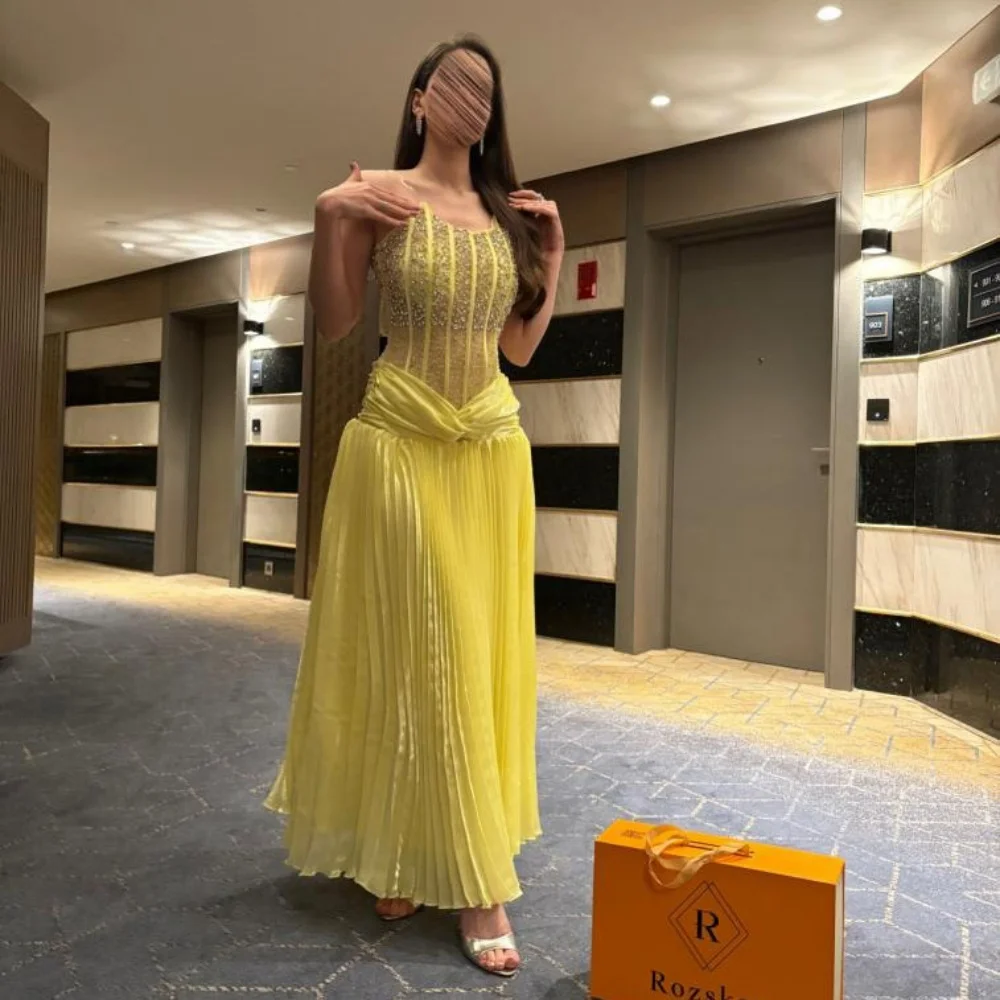ชุดราตรีปักเลื่อมสุดหรู ดีไซน์ทรงเมอร์เมด คอวีลึก แต่งระบาย  ชุดออกงานสุดเซ็กซี่  ชุดราตรีงานพรอม  فساتين سهرة فخمة 2025