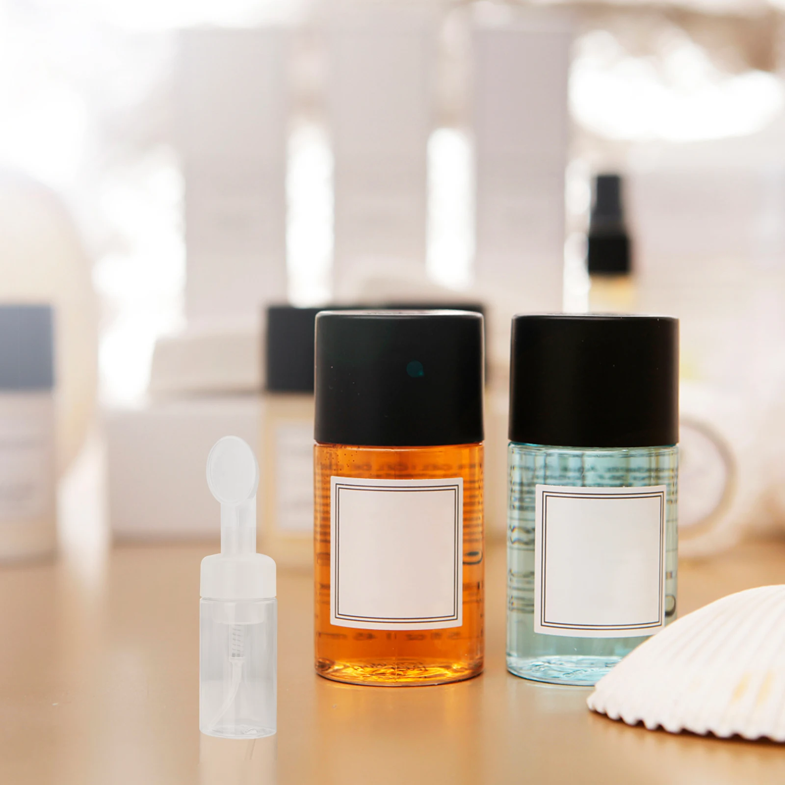 

Набор из 3 прозрачных портативных многоразовых флаконов-дозаторов для пены с щеточкой для лица, для путешествий, для геля для душа и шампуня