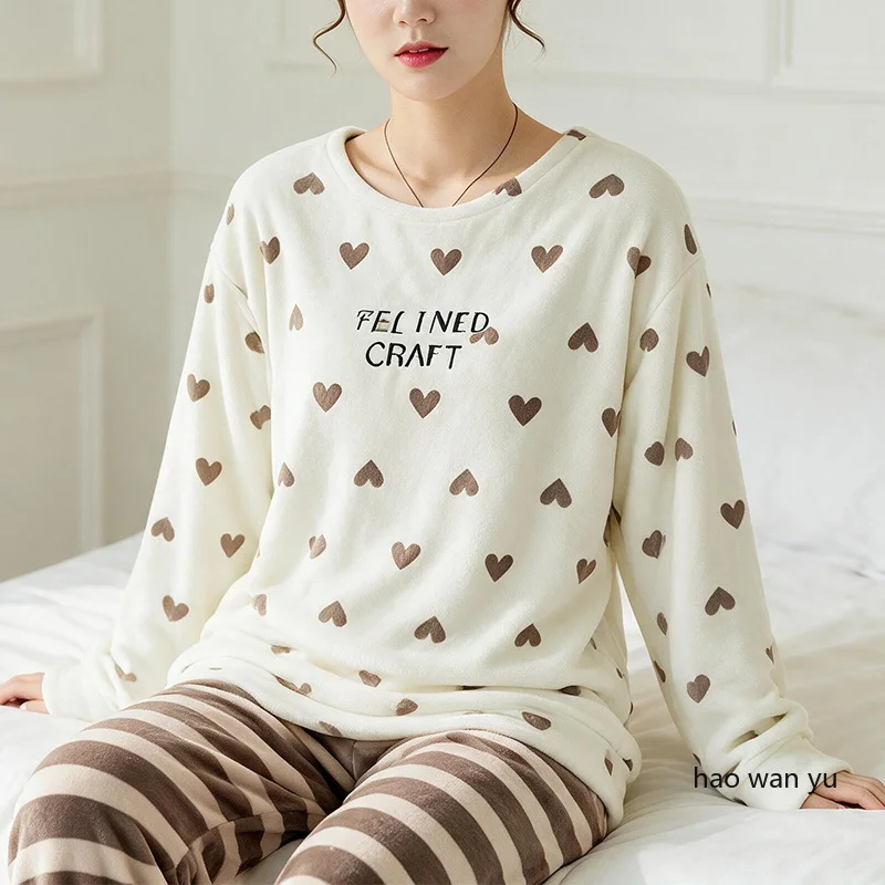 Autumn and Winter Thick Warm Coral Fleece Pyjamas with Heart-Shaped Pattern Student Nightwear Student Long Sleeves Sleepwear