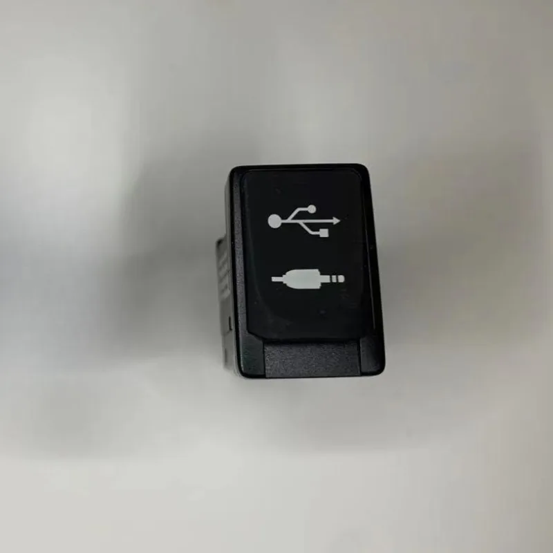 

USB-адаптер, выключатель, аудиопорт для Toyota Land Cruiser LC150, оригинальные детали