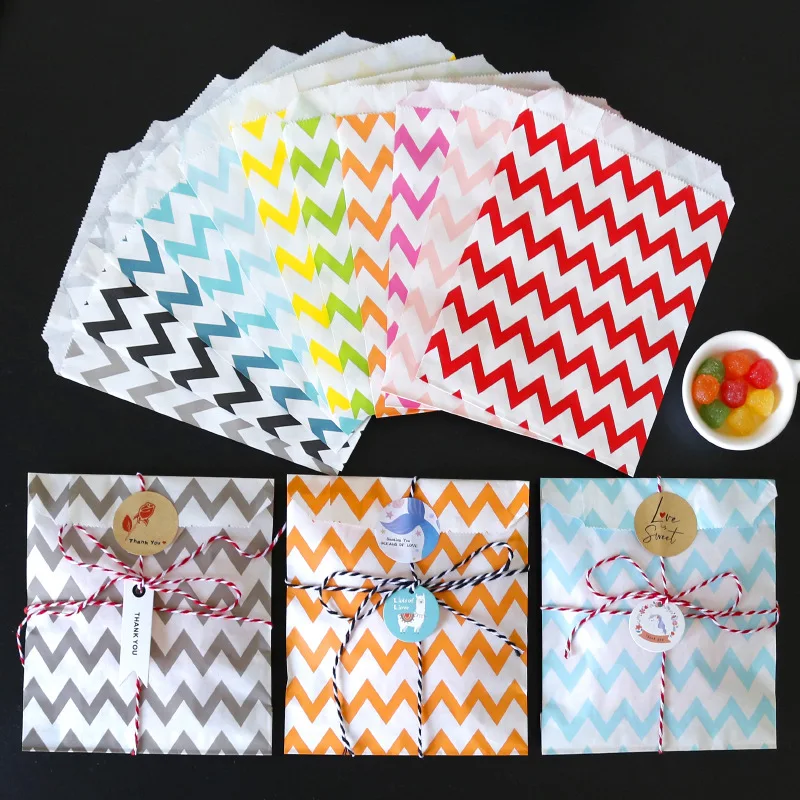

1000pcs 5x7 Inches Wave Striped Pattern Gift Paper Bags DIY Decoration Packaging Cute Holiday Wedding Favor Candy Treat Bags