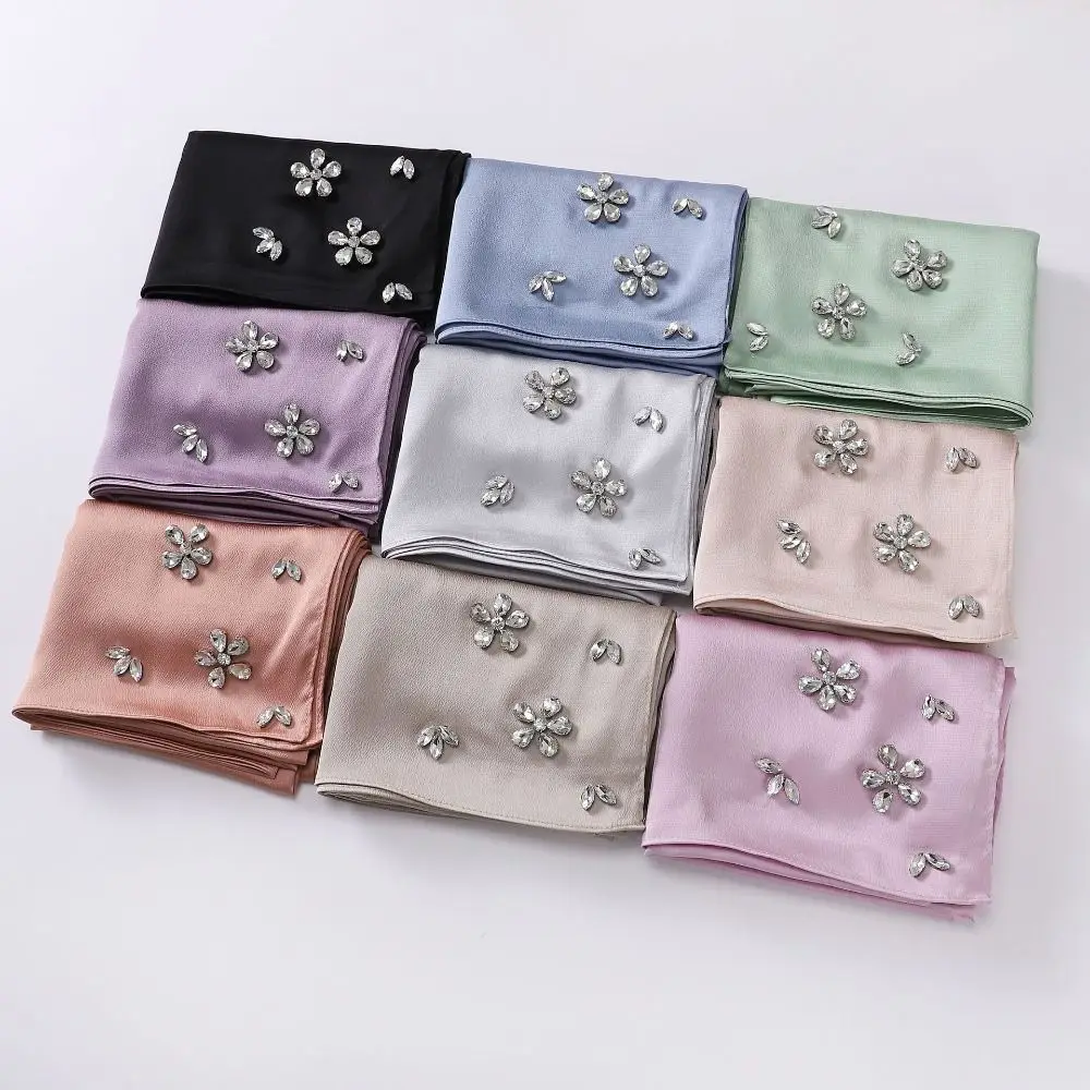 

Fashion Solid Color Satin Hijab Smooth Silk Silk Headscarf Turban Bandana Rhinestone Chiffon Scarf Summer