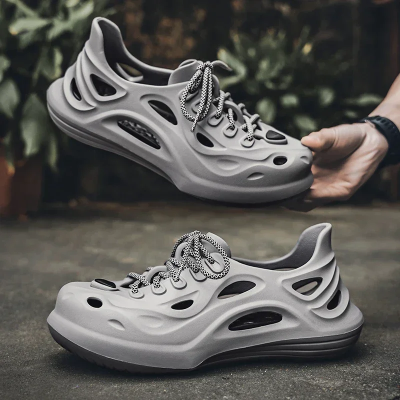 جديد لينة وحيد في الهواء الطلق حذاء للحديقة مقاوم للماء ثقب الموضة أحذية الصيف القيادة النعال الرجال تنفس الصنادل الدانتيل عادية