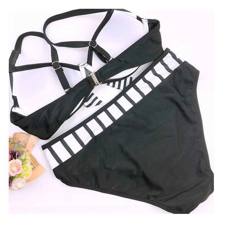 Sexy Bikini 2025 Women Swimsuit Female Swimwear Thong Bikinis Set Brazilian Halter Beach Wear Soild Color Bathing Suit
