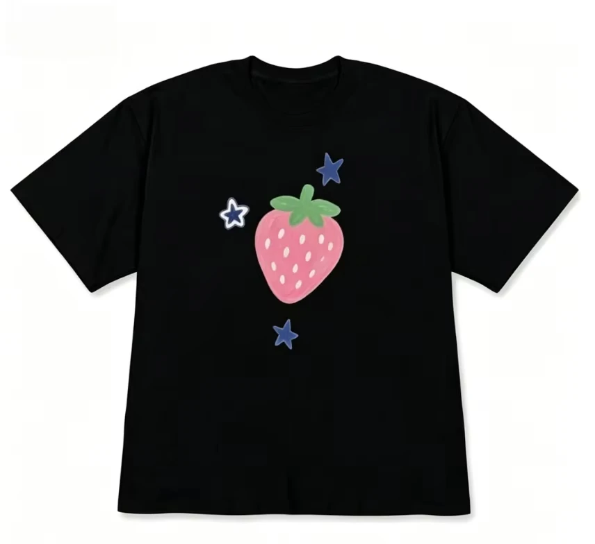 T-shirt à manches courtes avec motif fraise mignon, col rond, vêtements pour femmes Kawaii avec de nombreuses critiques coréennes, vêtements Y2k des années 2000