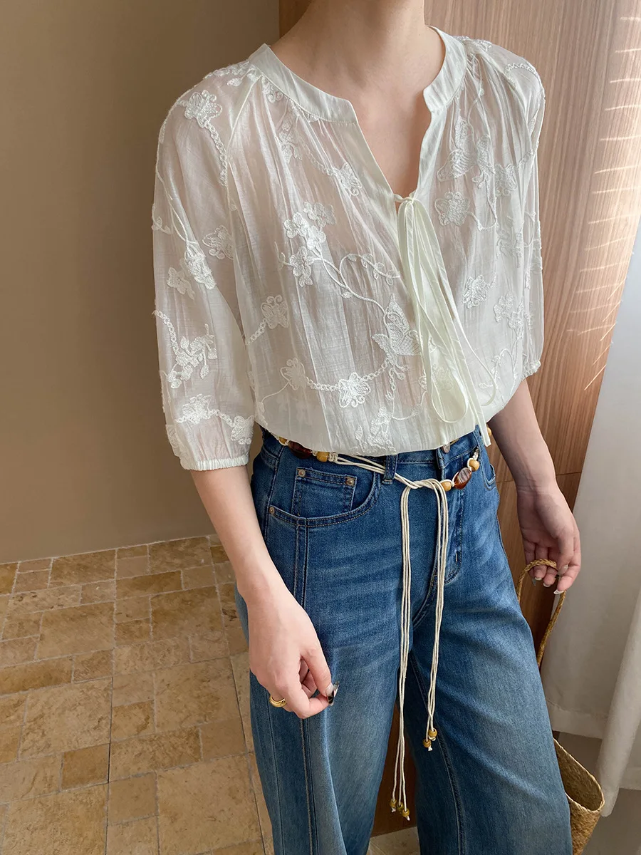 

Floating Flower Dream Tencel Blended Lace V-neck 3D Heavy Industry Embroidered Lantern Sleeve Shirt