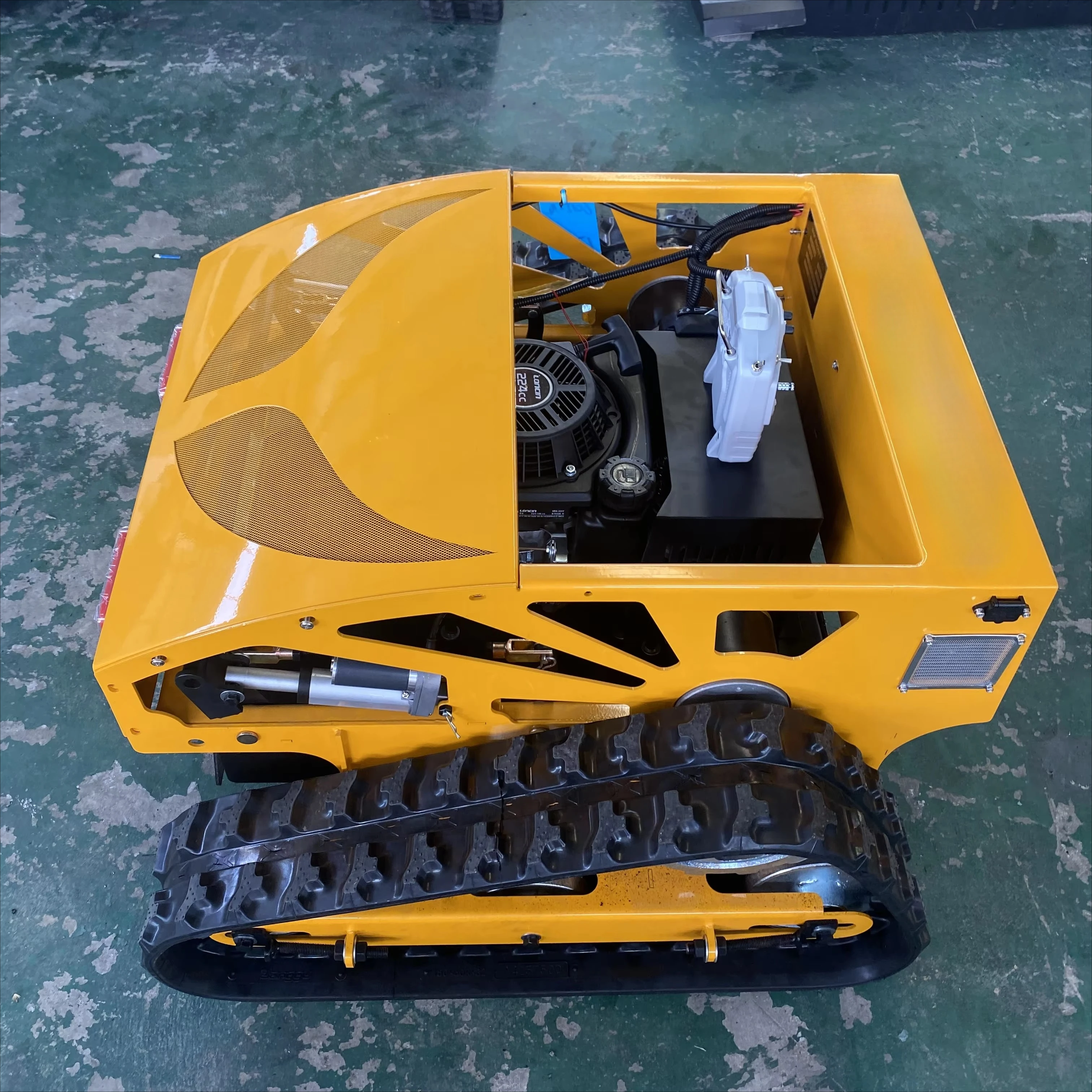 Cheapest Price Mini Belt Drive Tracked 13hp 15hp Electric Drive Snow Blower Machine Remote Control