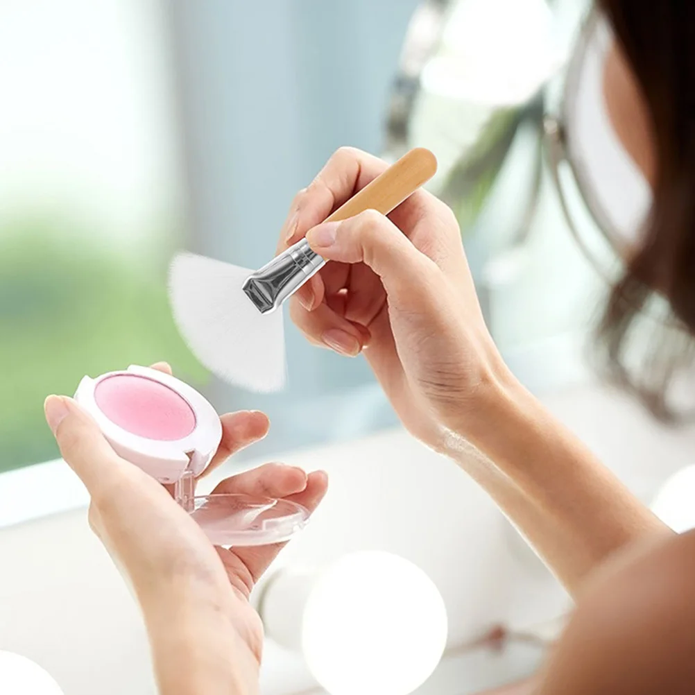 4 szt. Miękkie pędzle do makijażu, zestaw do pudru, rozświetlacza, różu, narzędzia do makijażu twarzy, gładkie uchwyty do użytku w salonie i w domu