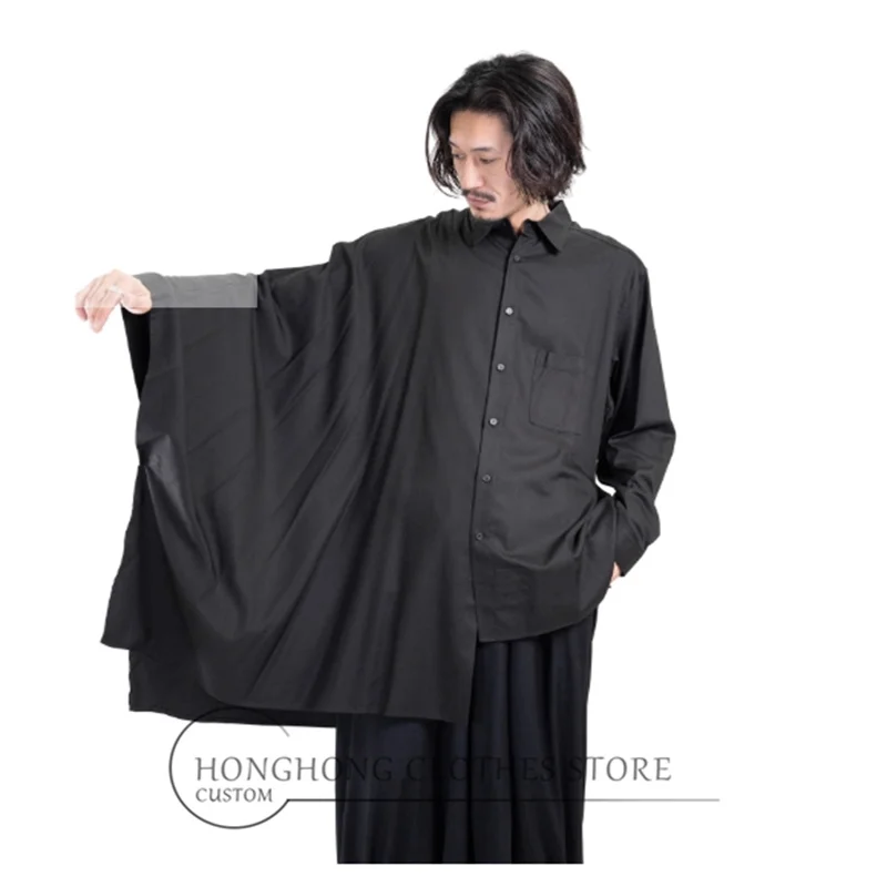 2025 قميص علامة تجارية جديدة غير منتظمة الشكل للرجال، يتميز بقميص مخيط بالرأس مع طية صدر السترة وقميص عالي الجودة للرجال #1