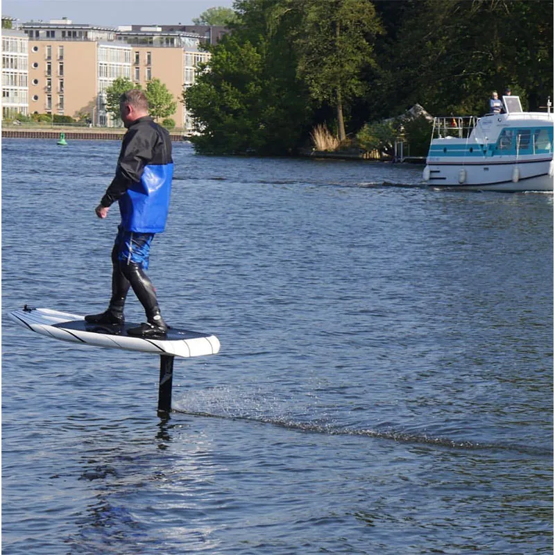 لوح ركوب الأمواج الكهربائي المخصص بالكامل من رقائق الكربون الإلكترونية Hydrofoil مع بطارية ومحرك Efoil لوح ركوب الأمواج