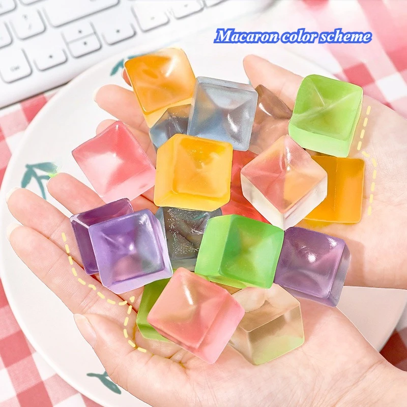 1 pz Squishy Cubo di Ghiaccio Agitarsi Giocattolo Palla Antistress Spremere Juguetes Divertidos Bomboniere per I Bambini Compleanno Premi in Aula  У