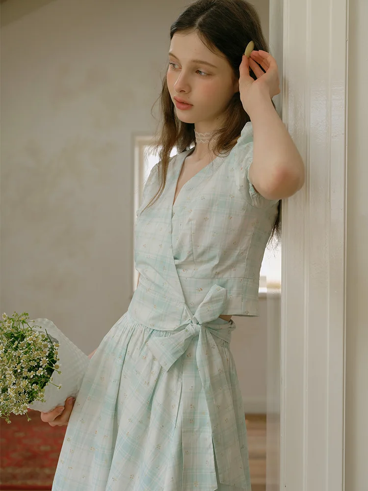 Floral Plaid Set Bubble Sleeve V-neck Design Sense Tie Top High Waist  Skirt Two-piece Set Women Summer Fashion Ensemble