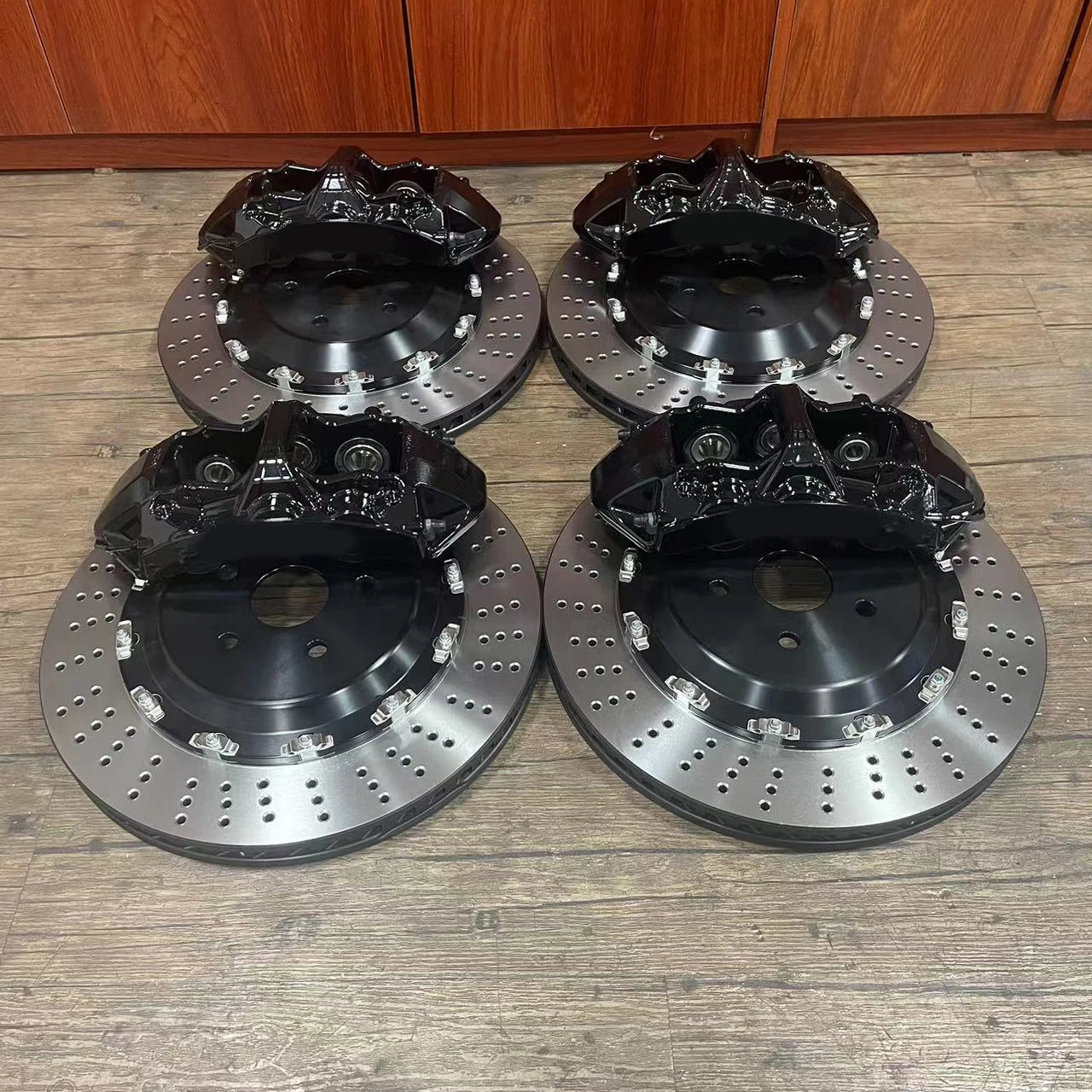 Factory price Black big brake kit  6 piston brake caliper racing  brake caliper 6 piston for G63 GLE GLC Series