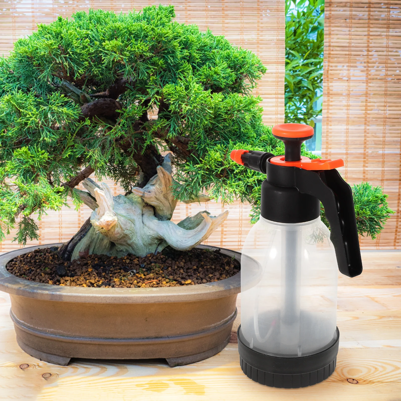 

Manual Air Pressure Spray Pot Watering Bottle Hand Sprayer Can Mister Plant Pump Garden Tool Durable Plastic Simple Operation