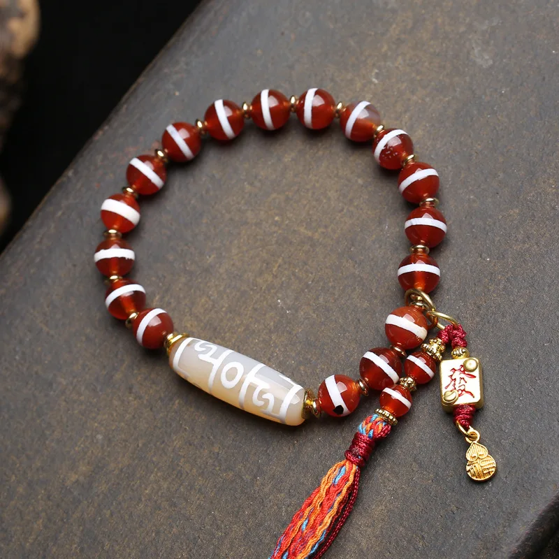 

Natural Western Zhou agate inlaid with eroded thread bead bracelet single circle, southern red and black obsidian, Pixiu Tianzhu