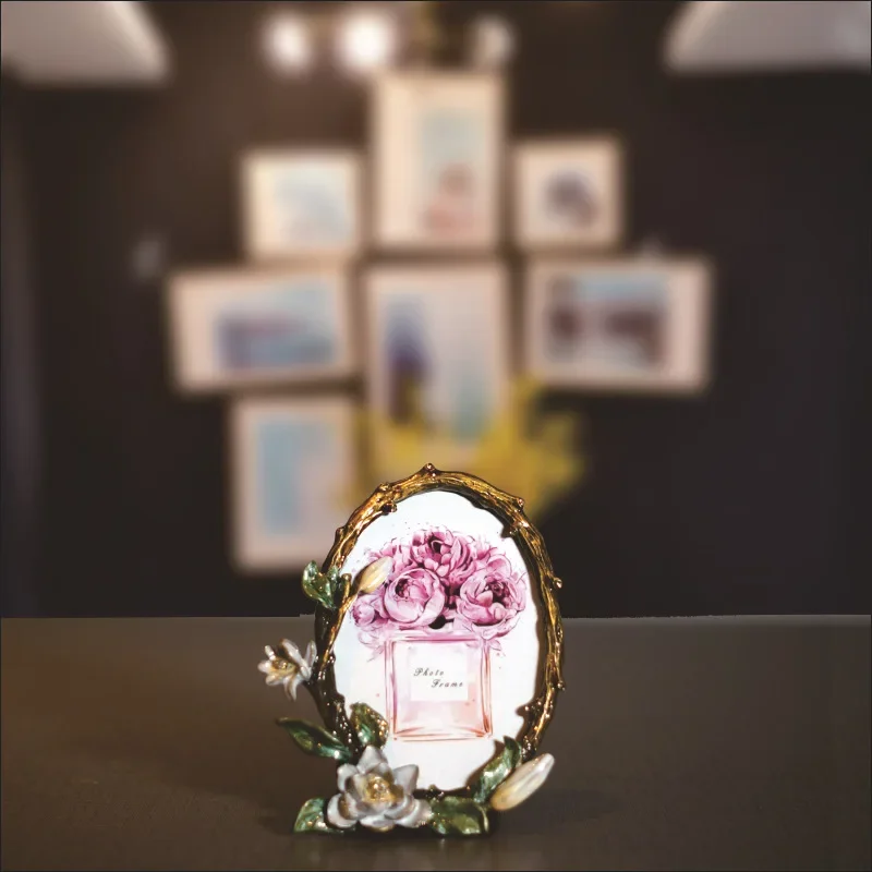 Metal photo frame enamel handmade European retro photo frame ornament desktop creative home decoration