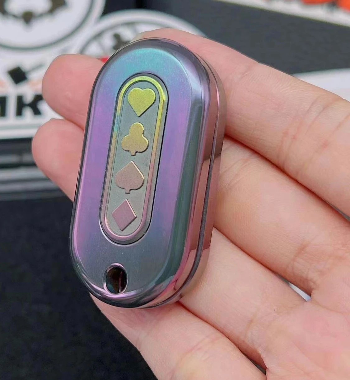 TK All Zirconium Joker Skeleton Joker Pushing Cards EDC, Decompression gyroscope
