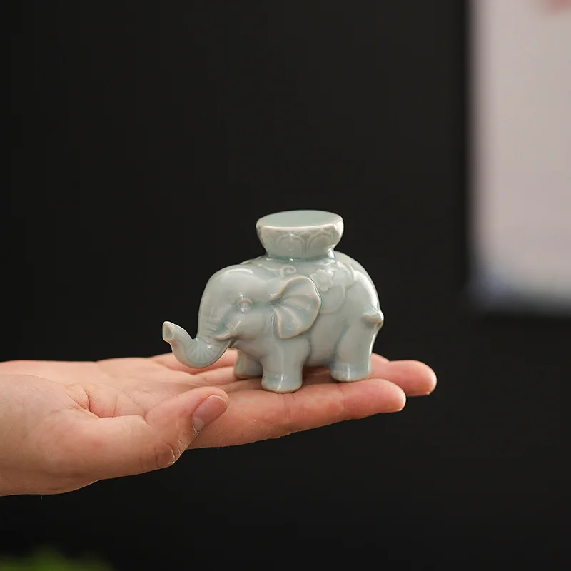 Creative  Elephant Lid Holder Ceramic Tea Pet Tea Set Accessories Tea Table Decoration Unique Home Office