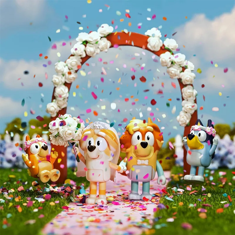 Zestaw 4 figurek Bluey (Edycja Ślubna) Figurki Rodziny Bluey Bingo Chilli Bandit Figurki Akcji z Kreskówek Anime Zabawki Prezenty