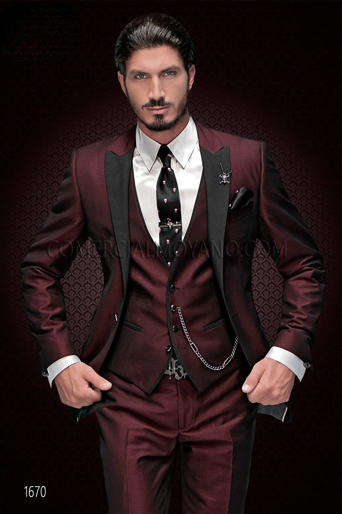 2023 New Arrival Peak Black Lapel Groom Tuxedos Burgundy Men Suits Wedding 3 Pieces(Jacket+Pant+Vest+Tie)traje De Novio Par