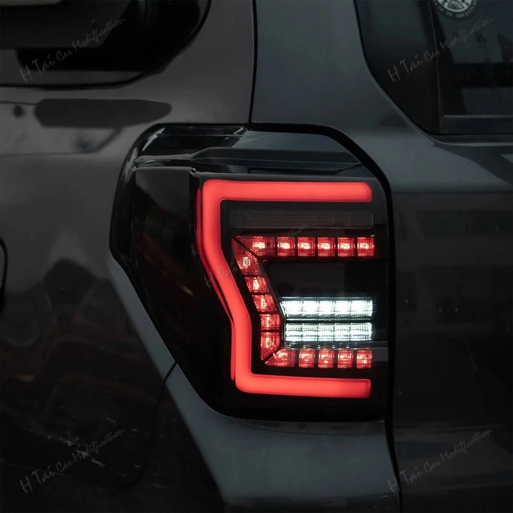 أضواء خلفية LED لتويوتا 4 عداء 5th Gen 2010-2021 N280 المصابيح الخلفية المصابيح الخلفية ديناميكية بدوره إشارة سيارة الذيل ضوء الجمعيات