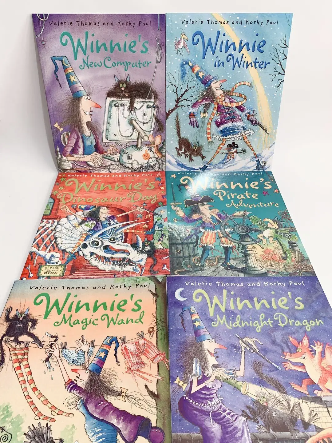 Random4 Books English Picture Book Winnie The Witch English Story Book Child Early Education Kids Reading Book 3-6 Years