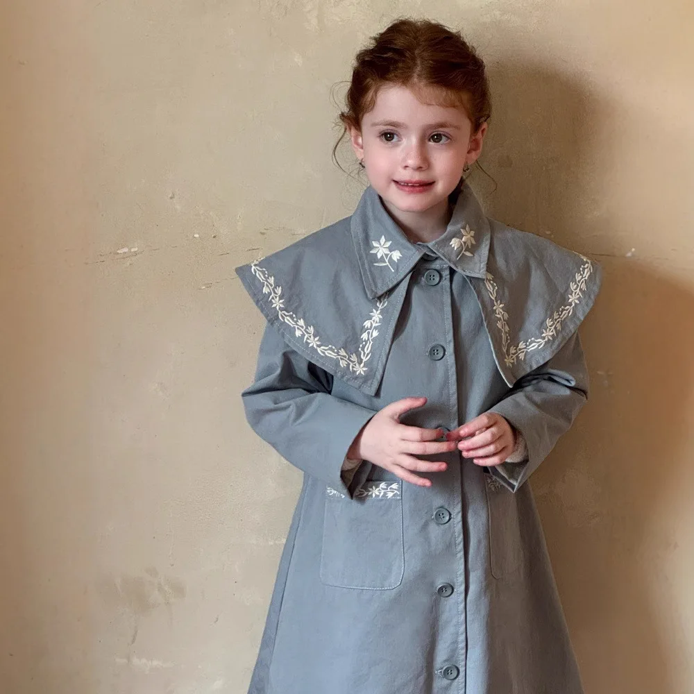 

2025 Autumn Girls Korean Big Turn-down Collar Embroidered Lace Windbreaker Coat Girls Medium To Long Windbreaker