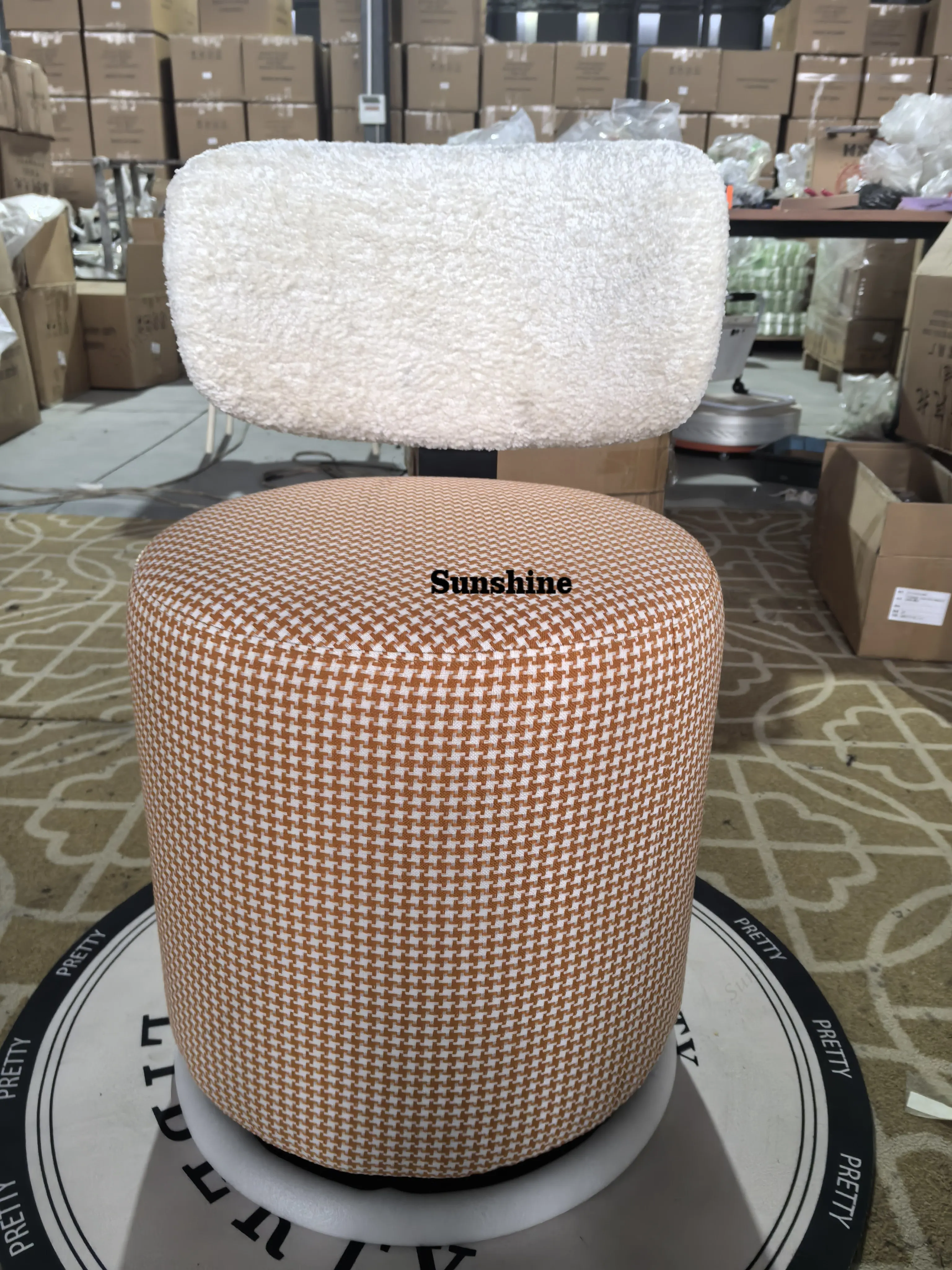 Light luxury minimalist rotating makeup stool bedroom, metal backrest stool