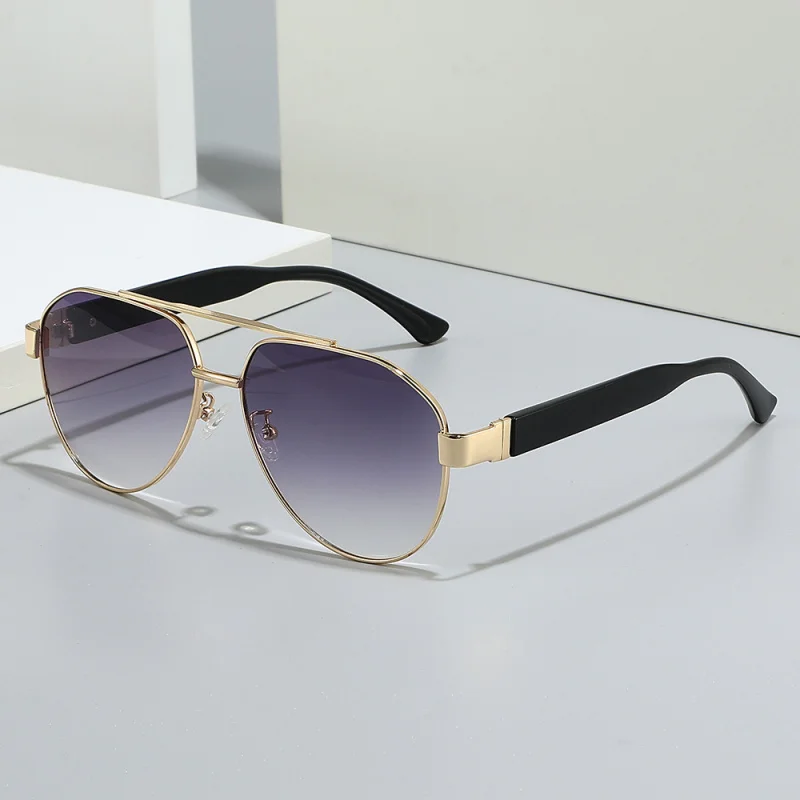 Classic Pilot Sunglasses Men Women Metal Frame UV400 Driving Glasses Man Aviation Wide Temple Casual Eyewear