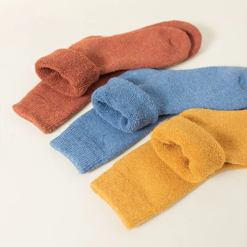 High Quality Wool Socks for Men Women Winter Cashmere Thickened Warm Socks Solid Color Harajuku Retro Cashmere Socks Terry