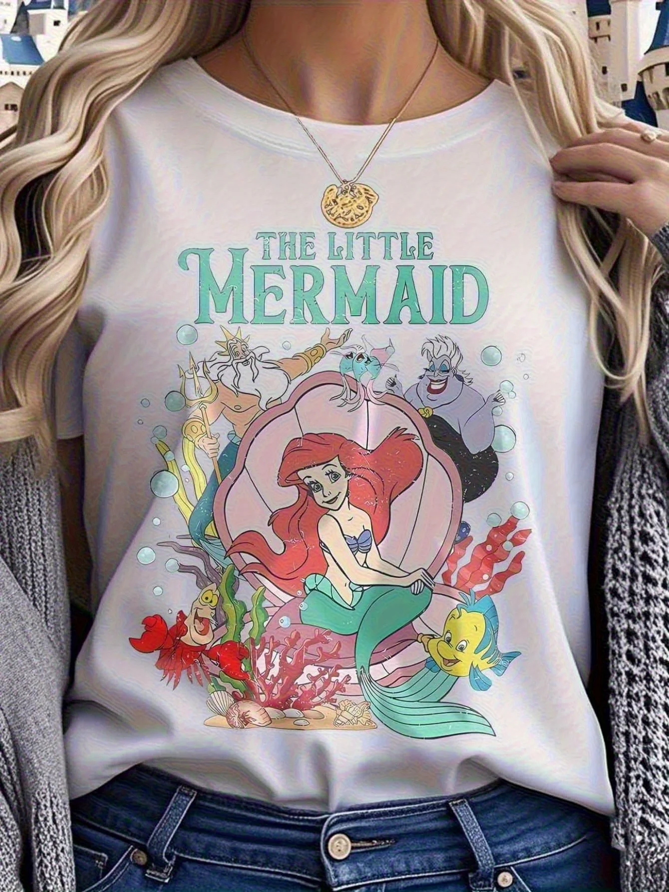 Camiseta gráfica oficial de La Sirenita para Ariel para mujer - Camiseta suave y transpirable con Ariel, Flounder, Sebastian - Disney