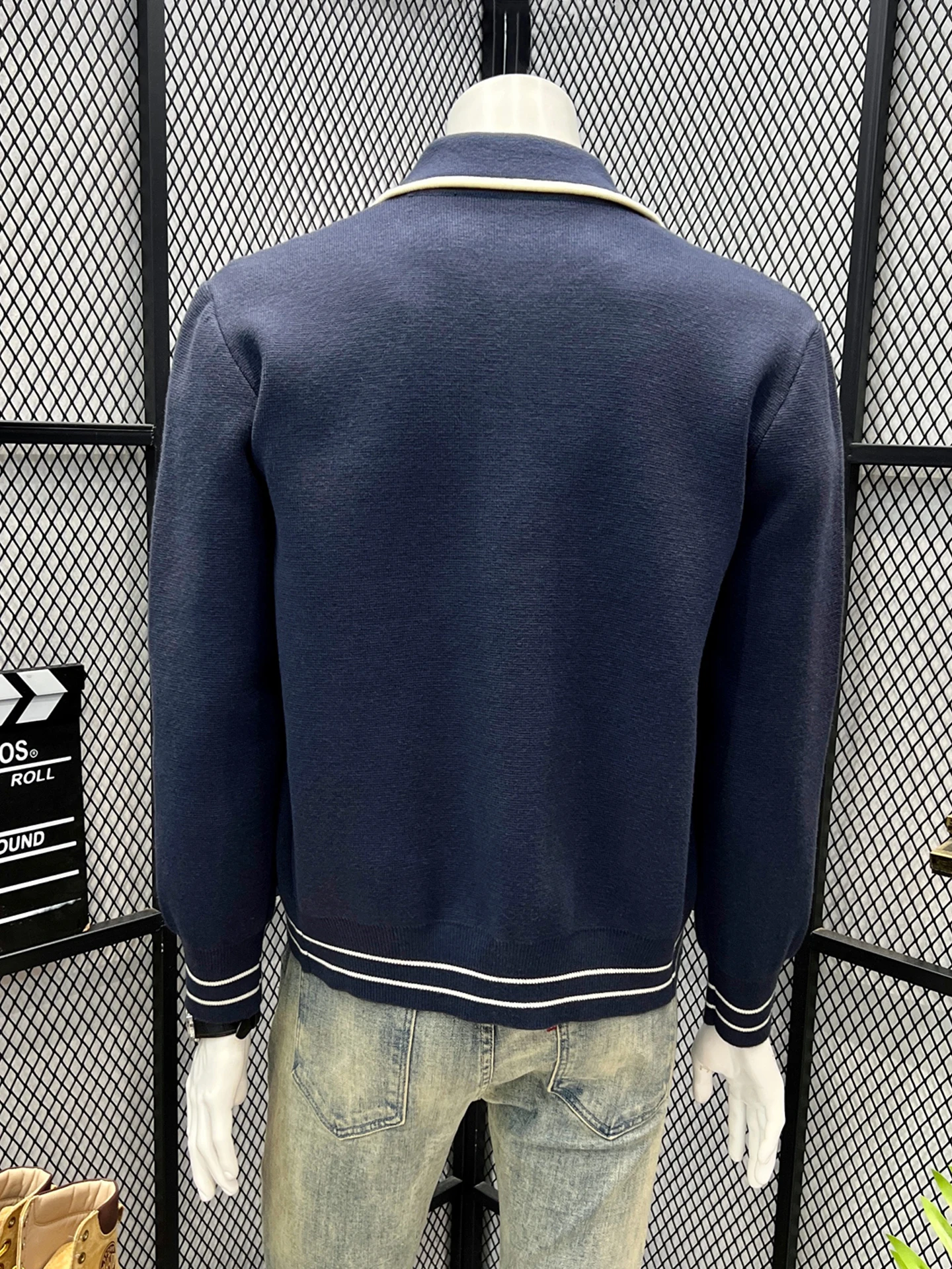 British Retro Men's Knitted Cardigan Autumn Winter Business Commute Flip Collar Sweater Jacket Men's Comfortable Soft Polyester