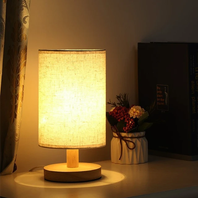 Lampy stołowe LED Prosta lampa dekoracyjna w stylu chińskim Możliwość przyciemniania Wtyczka USB Lampka nocna Klosz z tkaniny Oświetlenie nocne sypialni