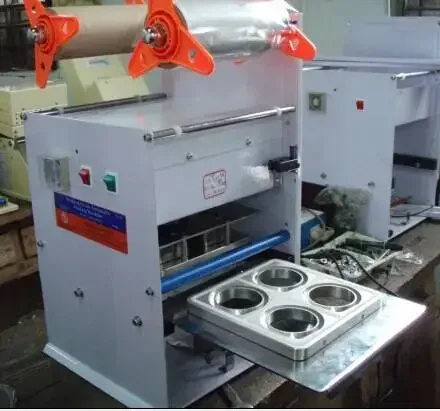 

-4 чашки, электрический пузырьковый чай, йогурт, пластиковый упаковщик бумажных стаканчиков, ручной пресс, пластиковая пленка, мини-машина для запечатывания желейных стаканчиков