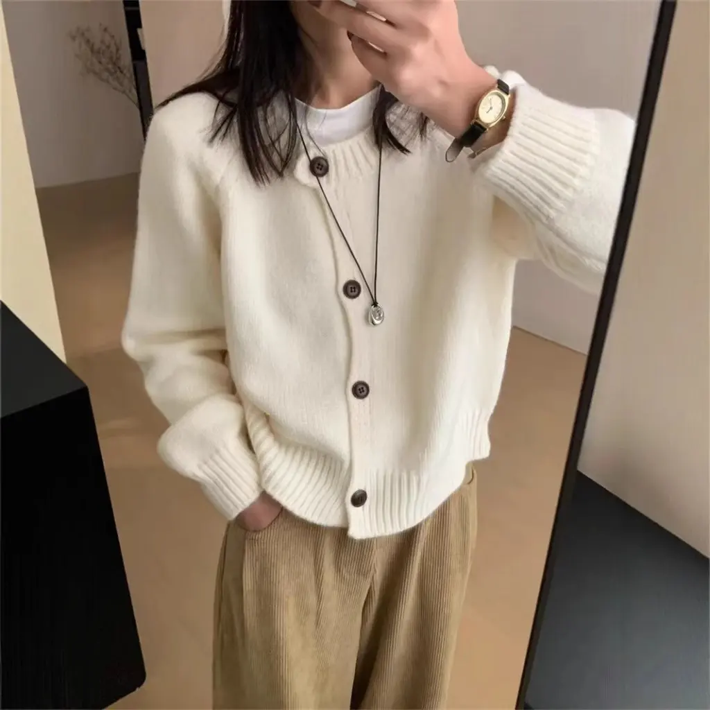 

Women's Korean Style Solid Color round Neck Raglan Sleeve Cardigan Short Knitted Sweater for Autumn And Winter All-match